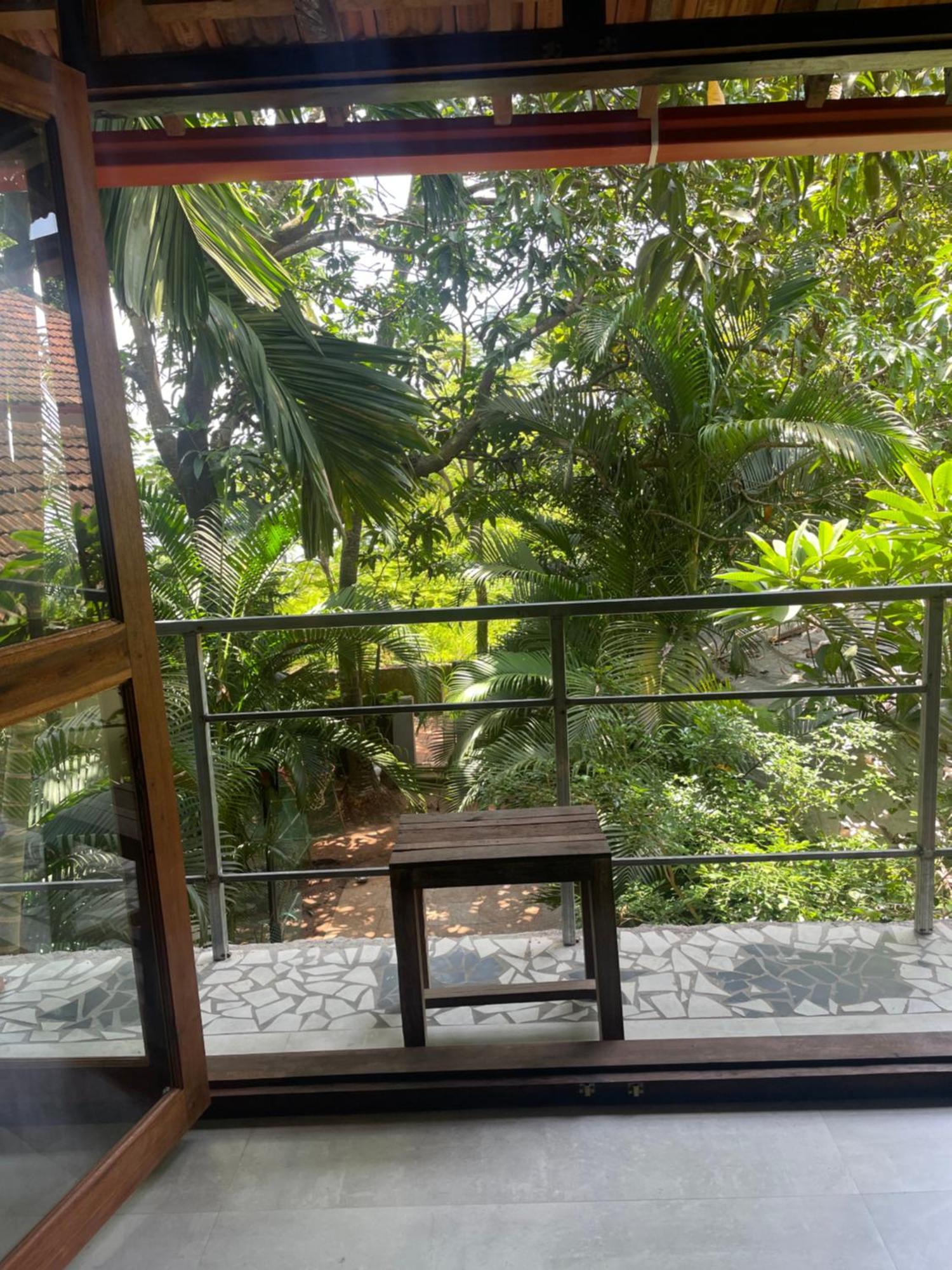 לינה וארוחת בוקר מוריג'ים Jardin D'Ulysse & Hard Rock מראה חיצוני תמונה